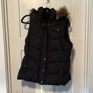Black Puffer Vest Size L